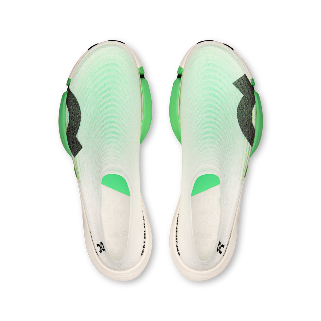 ON Unisex Cloudboom Strike Light Spray